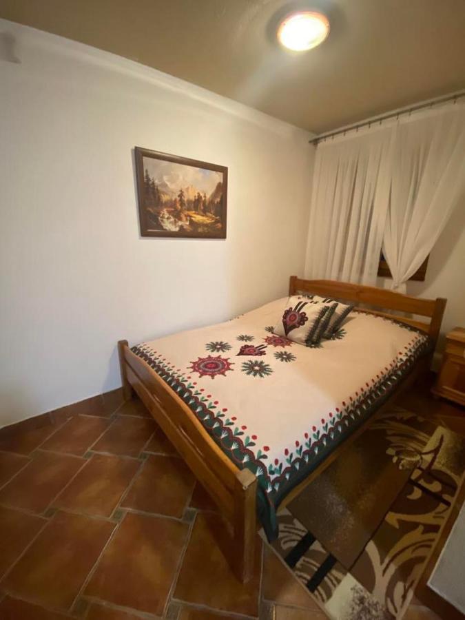 Willa Bukowina Apartment Буковина Татжанска Екстериор снимка